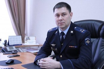 Экс-замначальника полиции Челнов Фаизова доставили на допрос в Следком