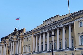 КС России запретил допрашивать в качестве специалиста ранее допрошенного свидетеля