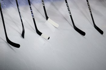 Сергей Бобровский установил новый рекорд и стал 18-м по победам в плей-офф НХЛ