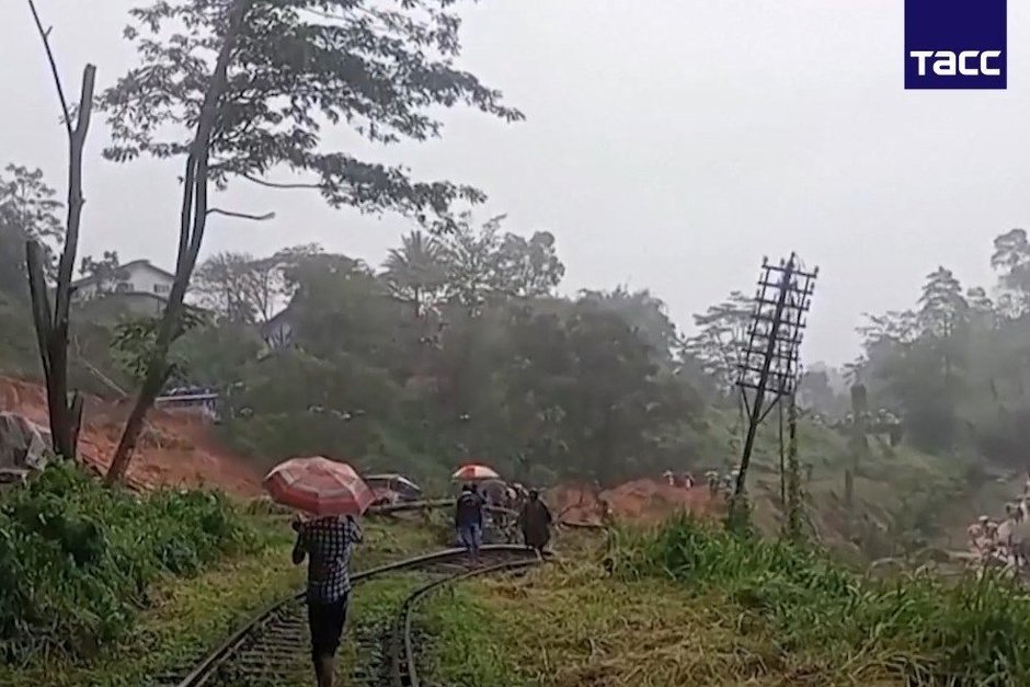 Число жертв циклона на Шри-Ланке выросло до 123 человек