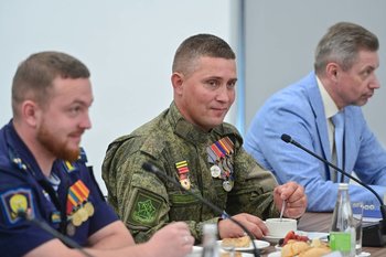 Ветераны СВО на встрече с замминистра обороны в Казани подняли вопрос о работе военкоматов