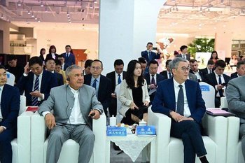 Рустам Минниханов принял участие в деловом форуме «Татарстан — Чунцин»