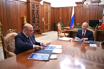 Мишустин поручил обновить стратегию развития строительства и ЖКХ