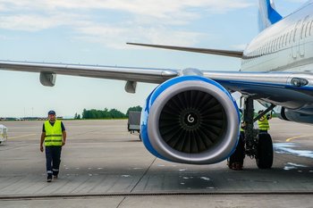 Самолет с хоккеистами «Северстали» подавал сигнал бедствия по пути в Москву