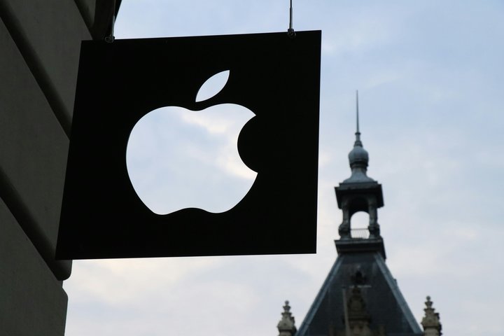 Apple обжаловала рекордный штраф ЕС в €500 млн за ограничения в AppStore