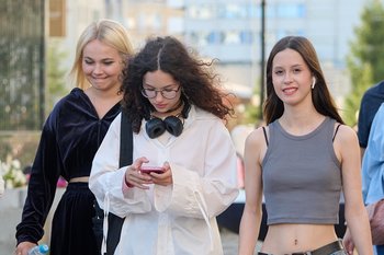 Путин подписал закон, гарантирующий установку RuStore на iPhone