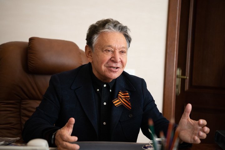 Рауфаль Мухаметзянов: «Публика не хочет видеть слабых спектаклей!»