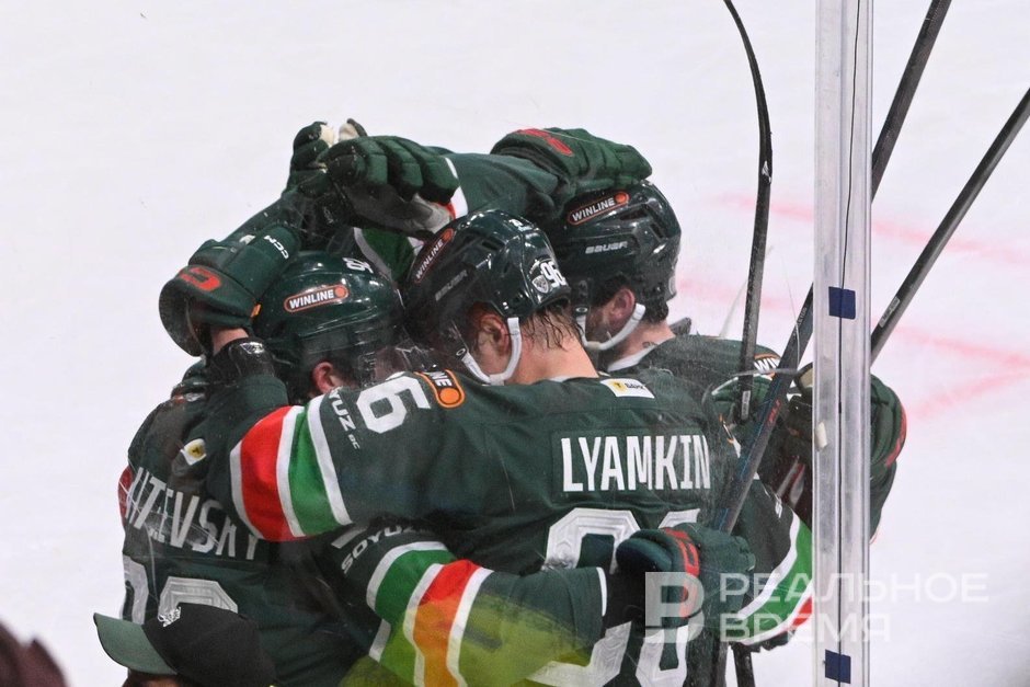 «Ак Барс» победил «Металлург» в Казани и повел в серии плей-офф КХЛ