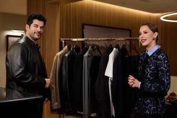 Ксения Собчак собрала образы Бураку Озчивиту для московской премьеры спектакля