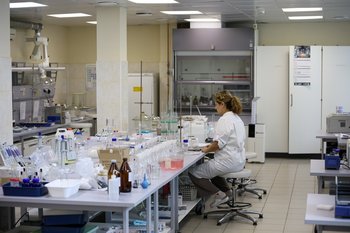 HR-эксперт Мурадян назвал размер зарплат научных сотрудников в России