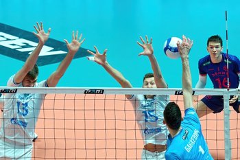 «Зенит-Казань» в финале Суперлиги сыграет с питерским «Зенитом» Алекно