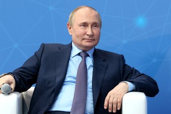 Путин заявил, что в России не запрещены нетрадиционные отношения