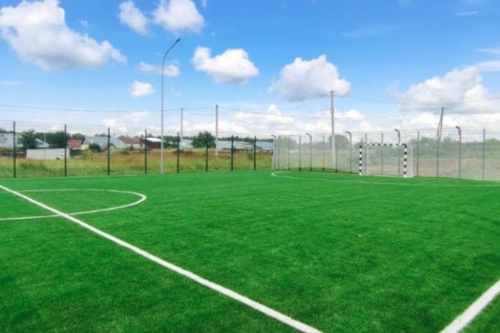 Спортивное поле площадью почти 1000 кв. м построили в Лаишево