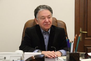 Директора театра им. Мусы Джалиля Рауфаля Мухаметзянова наградили орденом за заслуги в культуре