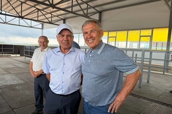 Минниханов оценил ход уборочной кампании и развитие животноводства в Сабинском районе