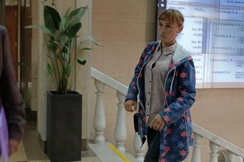 В Казани обвиняемая в убийстве четырех детей и трех взрослых просит суда присяжных