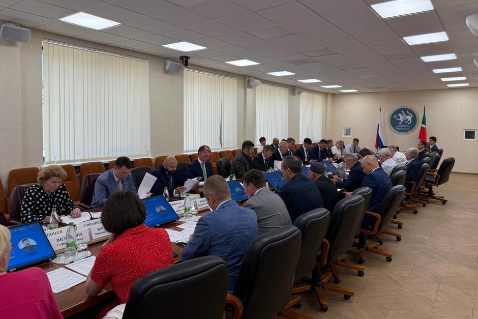 В Татарстане планируют привлечь 27 предприятий к участию в нацпроектах