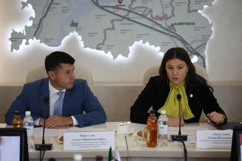 «Ледовый дворец, а вокруг пустота?»: Аксубаево зовет бизнес обновлять инфраструктуру