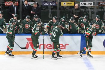 «Ак Барс» разгромил «Нефтехимик», забросив четыре шайбы в большинстве