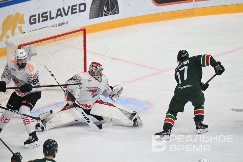 «Ак Барс» проиграл «Авангарду» в Казани в матче КХЛ