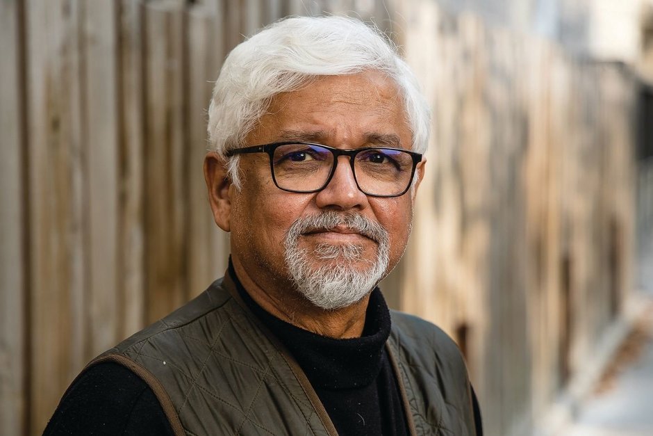 Новый роман Амитава Гоша о связи поколений и памяти выйдет в 2026 году