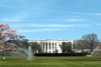 США готовят ответ на иранское предложение о трехэтапных переговорах