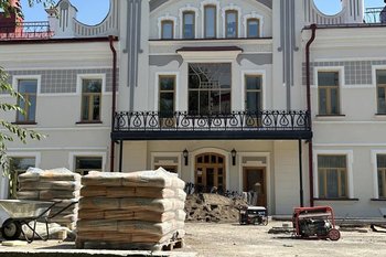 В Казани продолжают благоустраивать сквер на улице Миславского