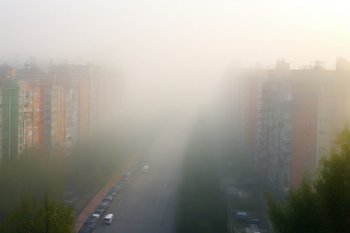 Татарстанцев предупредили о грозах, тумане и сильном ветре