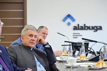 Раис Татарстана обсудил с делегацией «Казахстан темир жолы» развитие транспортного коридора «Север — Юг»