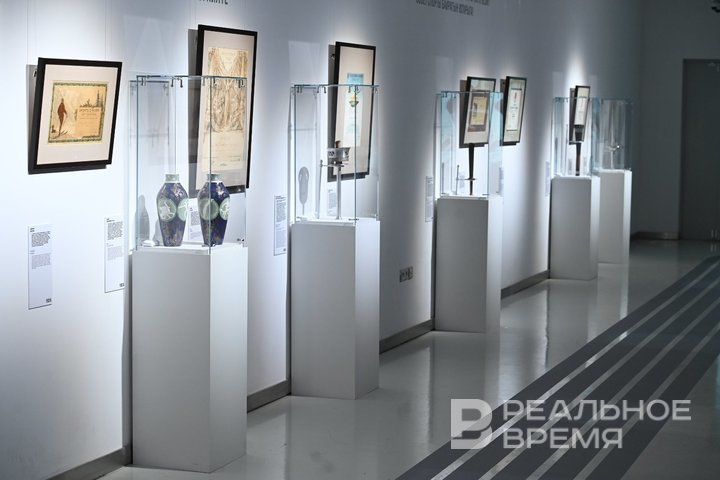 В преддверии Спортивных игр стран БРИКС в Казани открылась выставка «Покорившая Олимп»