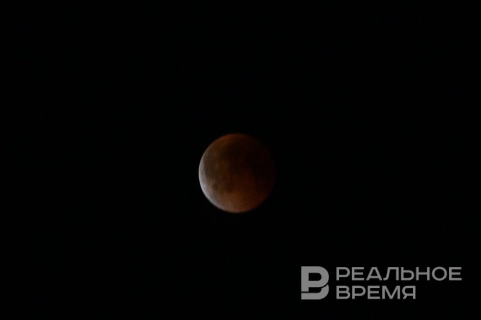 Корабль «Орион» вернулся на Землю после облета Луны