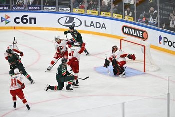 «Ак Барс» проиграл «Автомобилисту» в домашнем матче КХЛ со счетом 3:6