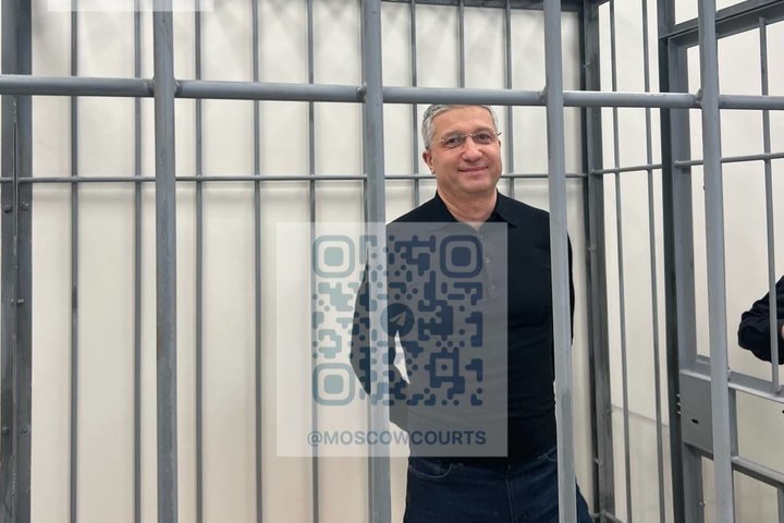 Бывшего заместителя министра обороны РФ приговорили к 13 годам колонии