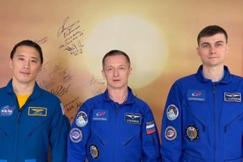 Татарстанский космонавт Сергей Рыжиков поздравил с Днем Победы с борта МКС