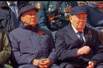 В Казани начался парад Победы с участием руководства республики