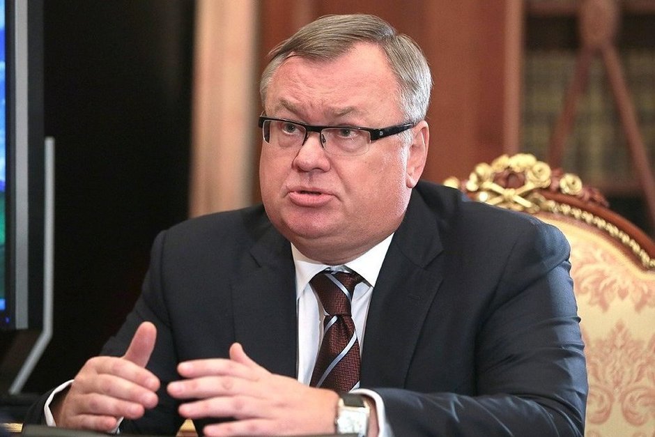 Глава ВТБ объяснил, что мешает российской экономике