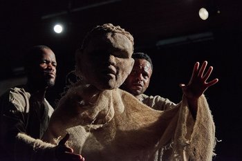 «Гамлет» из ЮАР, латиноамериканский Достоевский и игры в олонхо: что покажет «Науруз»