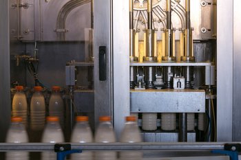 В Россию запретили ввоз молочной продукции двух азербайджанских компаний