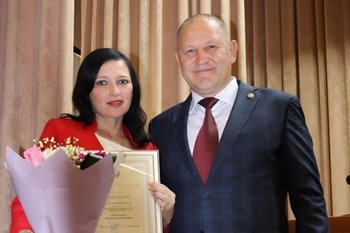 Пациенты-призраки и премии своим: прокуратура требует уволить по утрате доверия главврача Черемшана