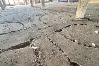 Архитектор показала, как в казанском ЦУМе воссоздают исторический узорный пол