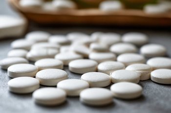 Россия ищет производителей для 43 жизненно важных лекарств