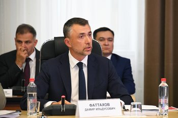 Фаттахов — бугульминским чиновникам: если не готовы работать — нам не по пути