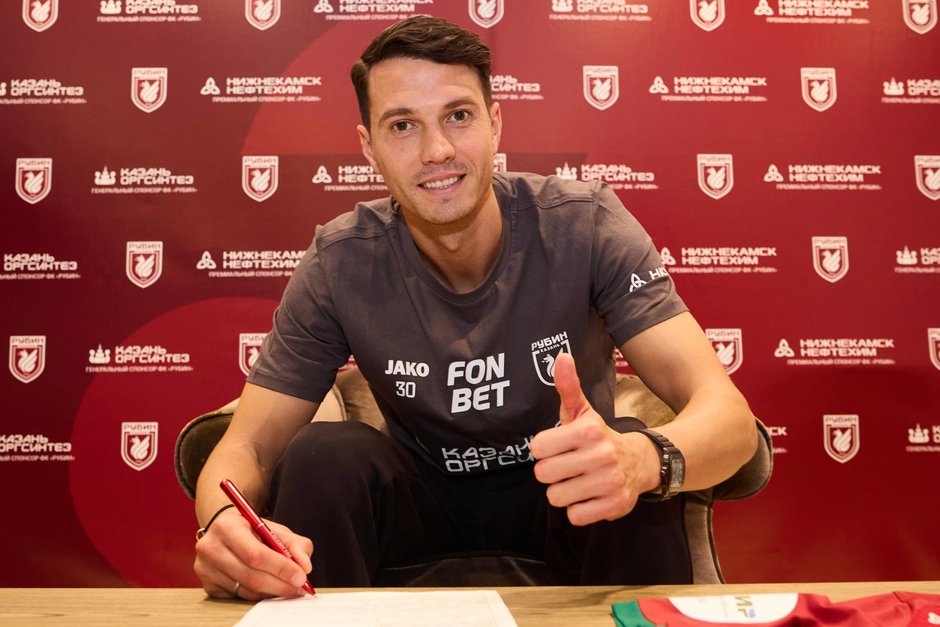 Игрок «Рубина» Швец получил тяжелую травму на тренировке команды