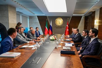 Минниханов провел переговоры с министром промышленности и технологий Турции