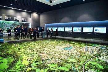 Минниханов ознакомился с концепцией нового района Тяньфу в Китае