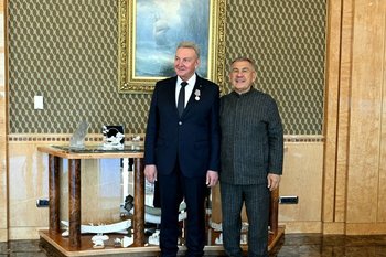 Минниханов наградил экс-гендиректора «Транснефть — Прикамье» медалью