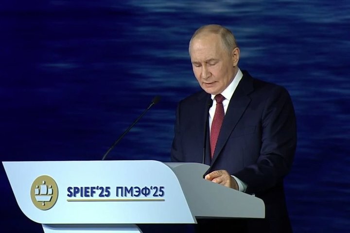 Владимир Путин на ПМЭФ: «Мы решаем проблему молодежной безработицы»