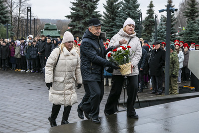 В Нижнекамске прошел митинг памяти, посвященный Дню Неизвестного Солдата