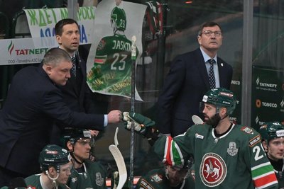 Рекорд Билялова, «равные соперники» от Корешкова: «Ак Барс» ведет в серии с «Трактором» уже 2:0