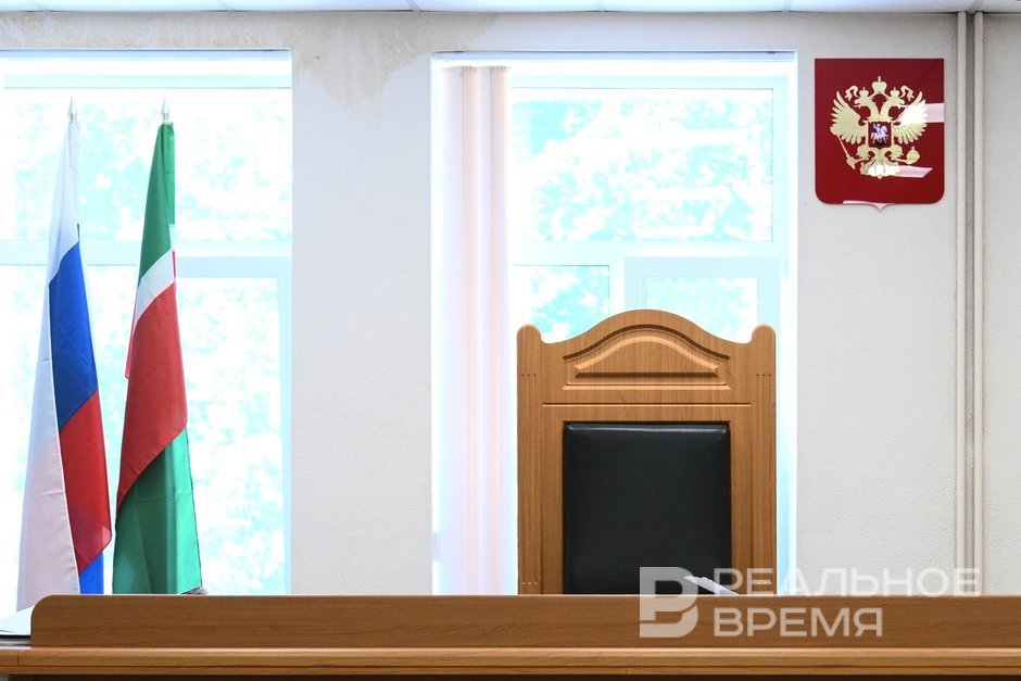 В РТ экс-директора гостиничного комплекса оштрафовали за падение девочки с веревочной лестницы